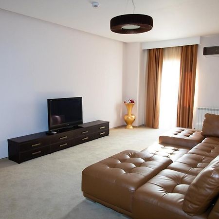 Hotel Palace Severin Ντρομπέτα-Τούρνου Σεβερίν Εξωτερικό φωτογραφία