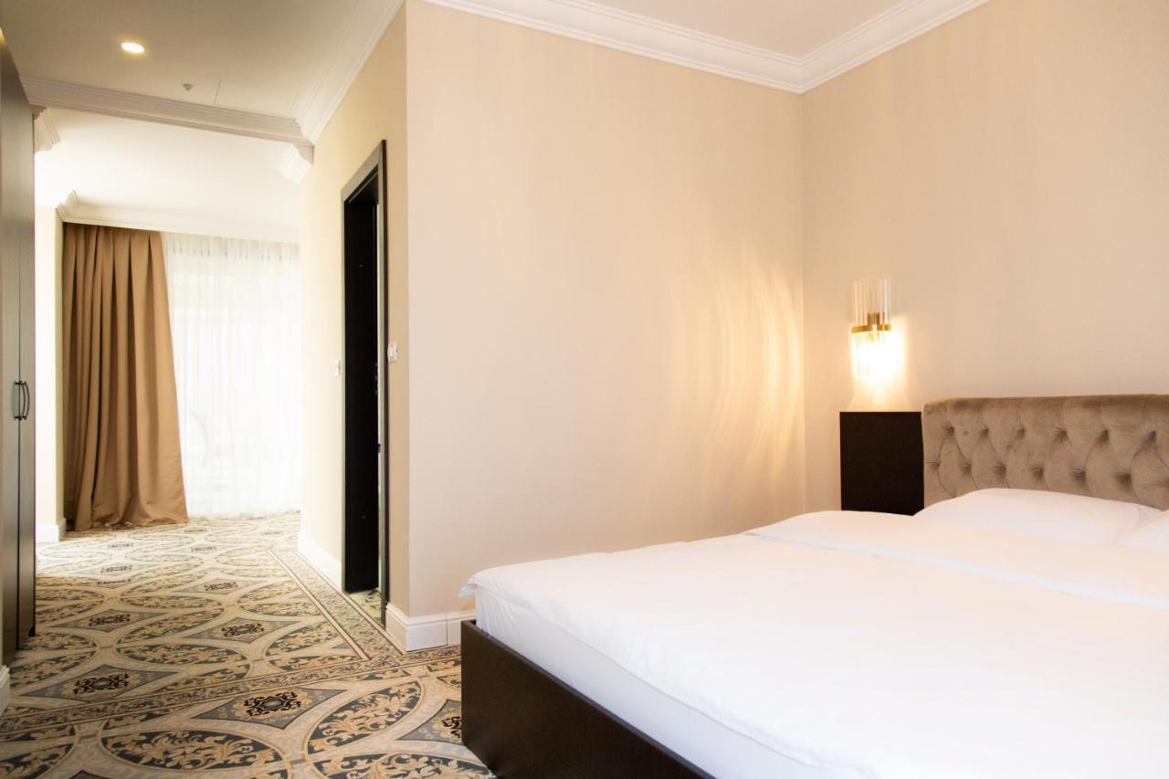 Hotel Palace Severin Ντρομπέτα-Τούρνου Σεβερίν Εξωτερικό φωτογραφία