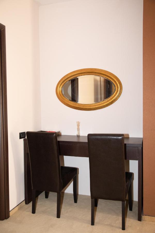 Hotel Palace Severin Ντρομπέτα-Τούρνου Σεβερίν Εξωτερικό φωτογραφία